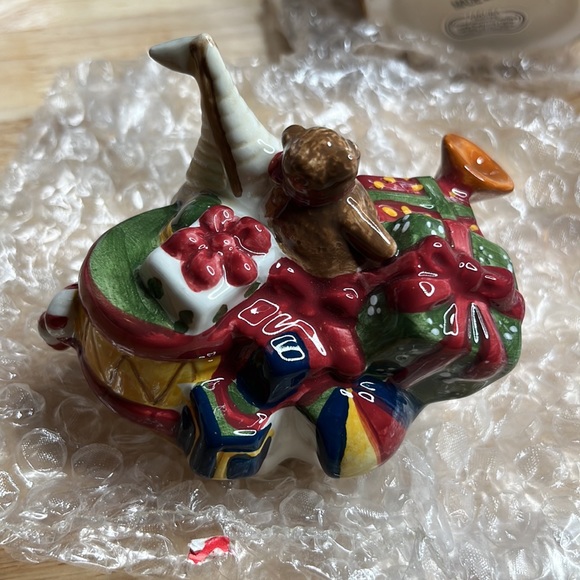 Vintage Sakura David Carter Brown Santa & Toys HP Sugar & Creamer - Picture 8 of 16